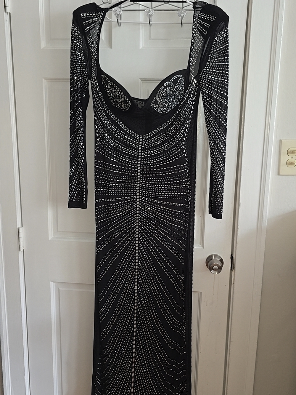 Black Long Sleeve Crystal-Embellished Evening Dress